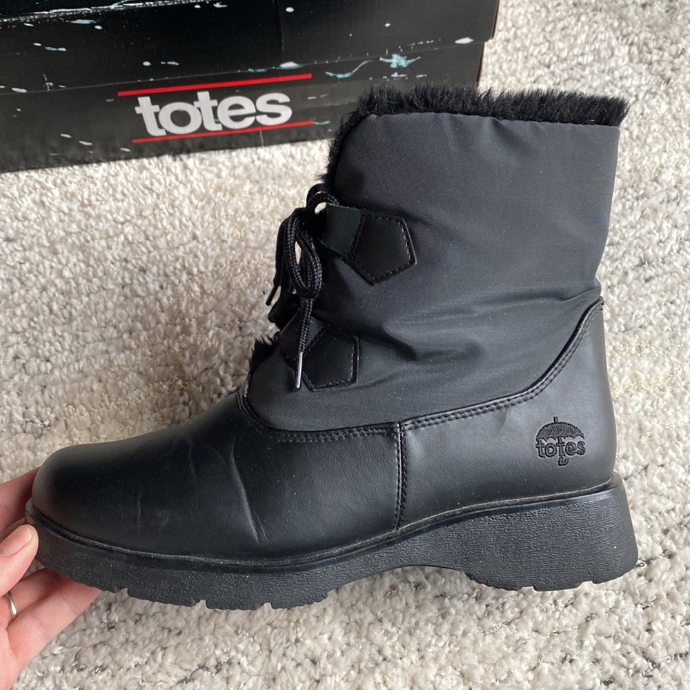 Totes Winter Boot Size 7 - Picture 2 of 13